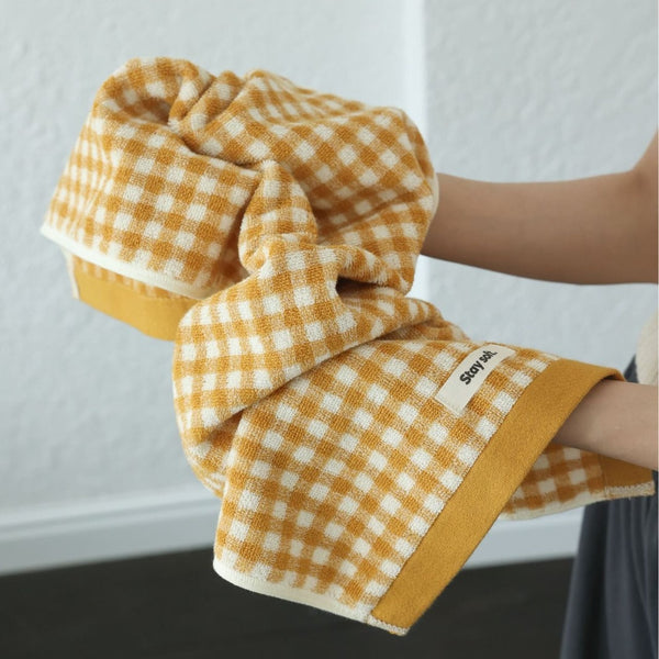 Minimalist Checkered Towel