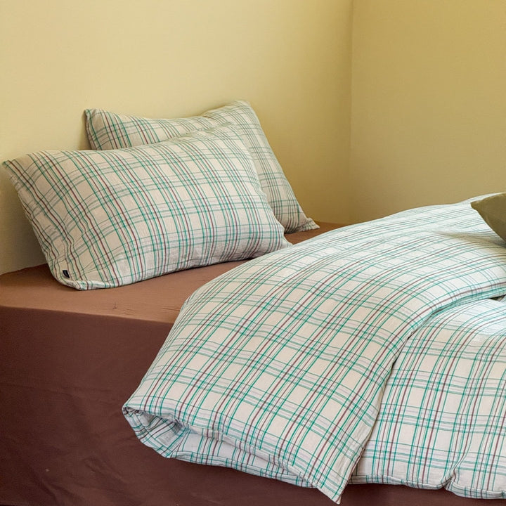 Vivd Tartan Bedding Set