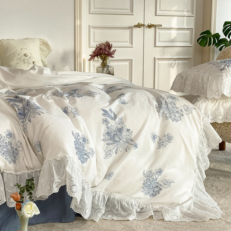 Bloom & Lace Bedding Set
