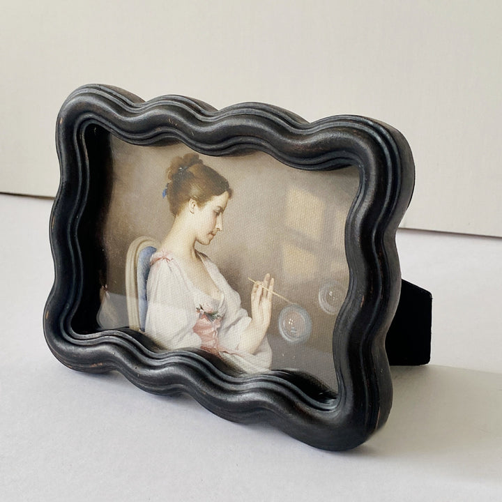Distressed Black Wavy Frame