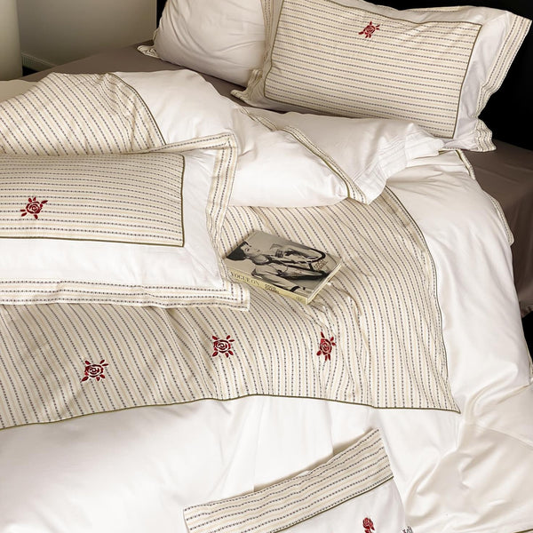 Melody of Roses Bedding Set