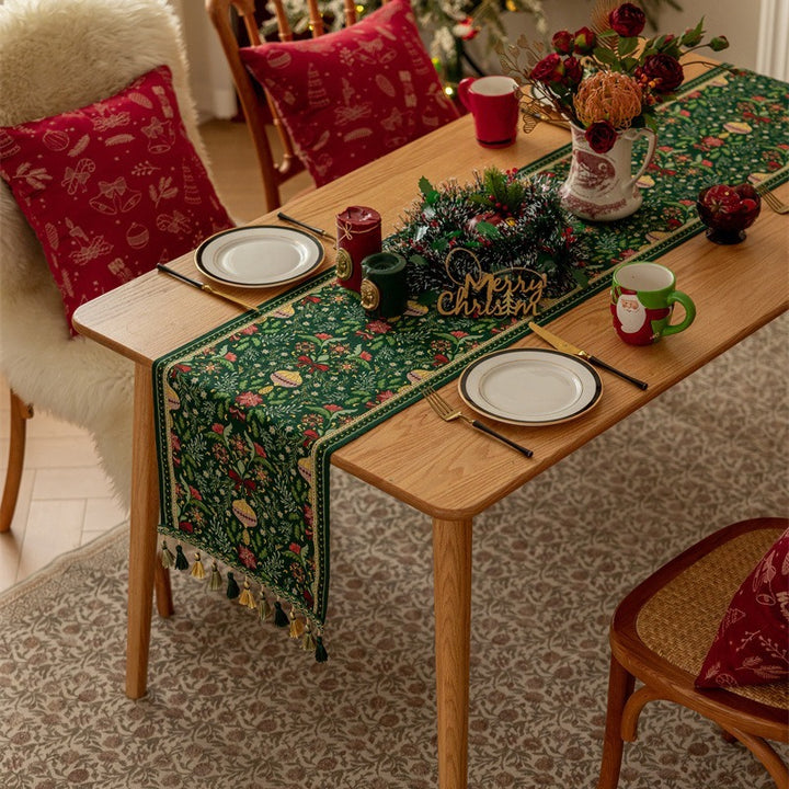 Xmas Garden Table Runner