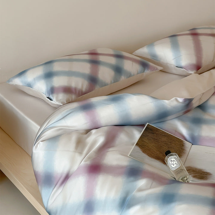Blurry Checker Bedding Set