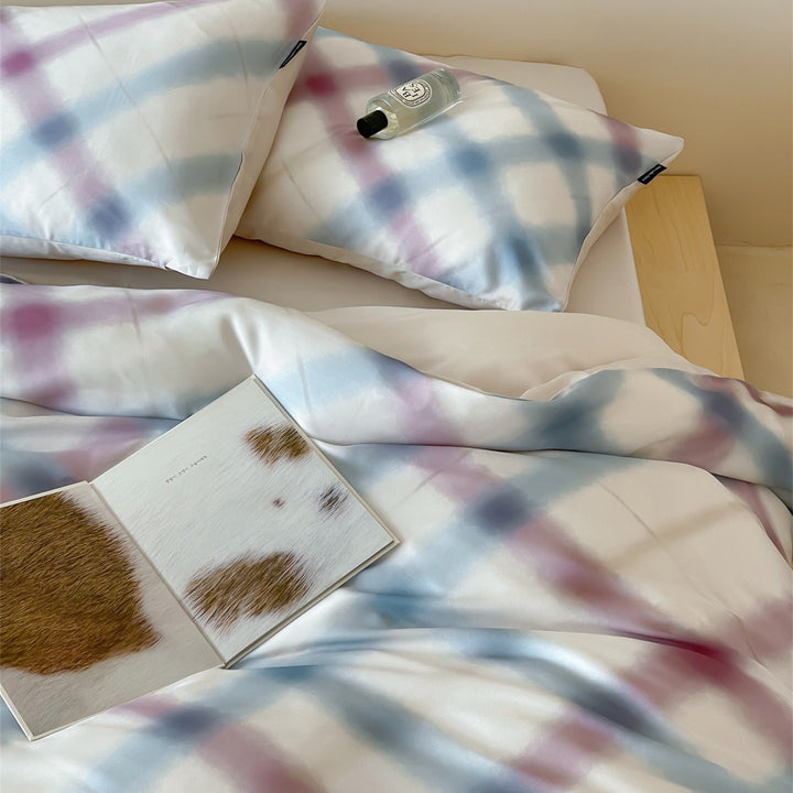 Blurry Checker Bedding Set