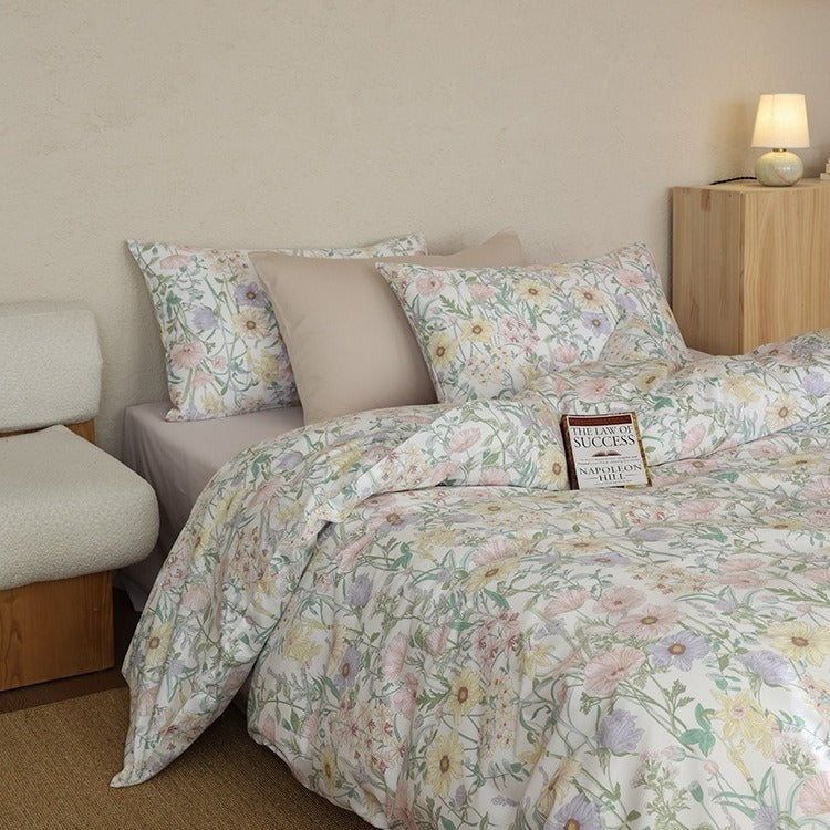 Chrys Lover Bedding Set