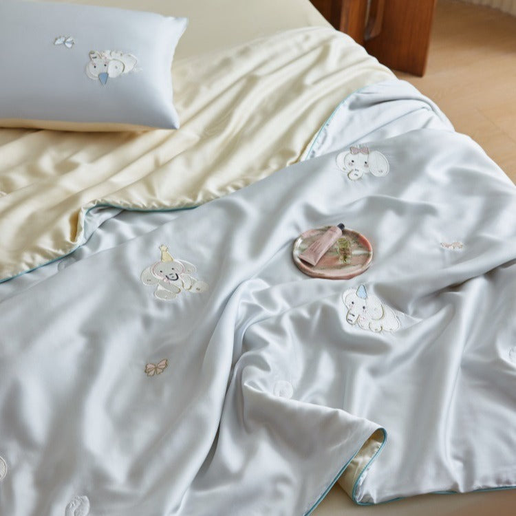 Cute Elephant Lyocell Summer Quilted Blanket