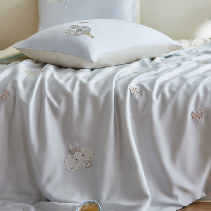 Cute Elephant Lyocell Summer Quilted Blanket