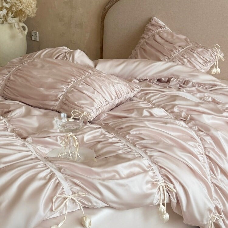 Fragrant Satin Bow Bedding Set