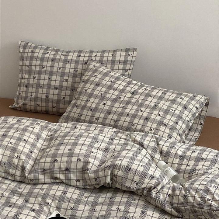 Vintage Line Bow Bedding Set