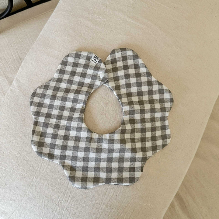 Country Petal Bib Set