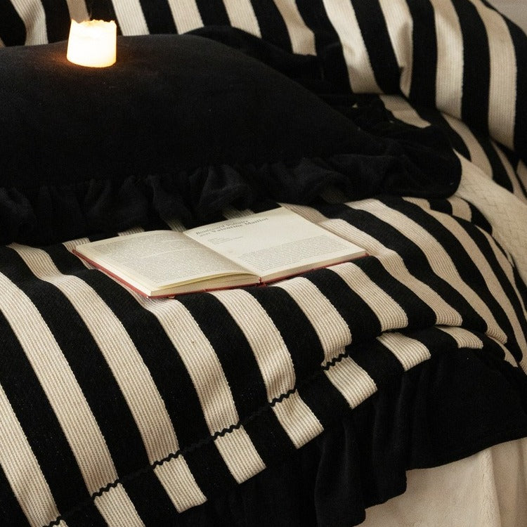 Warm Stripe Plus Bedding Set