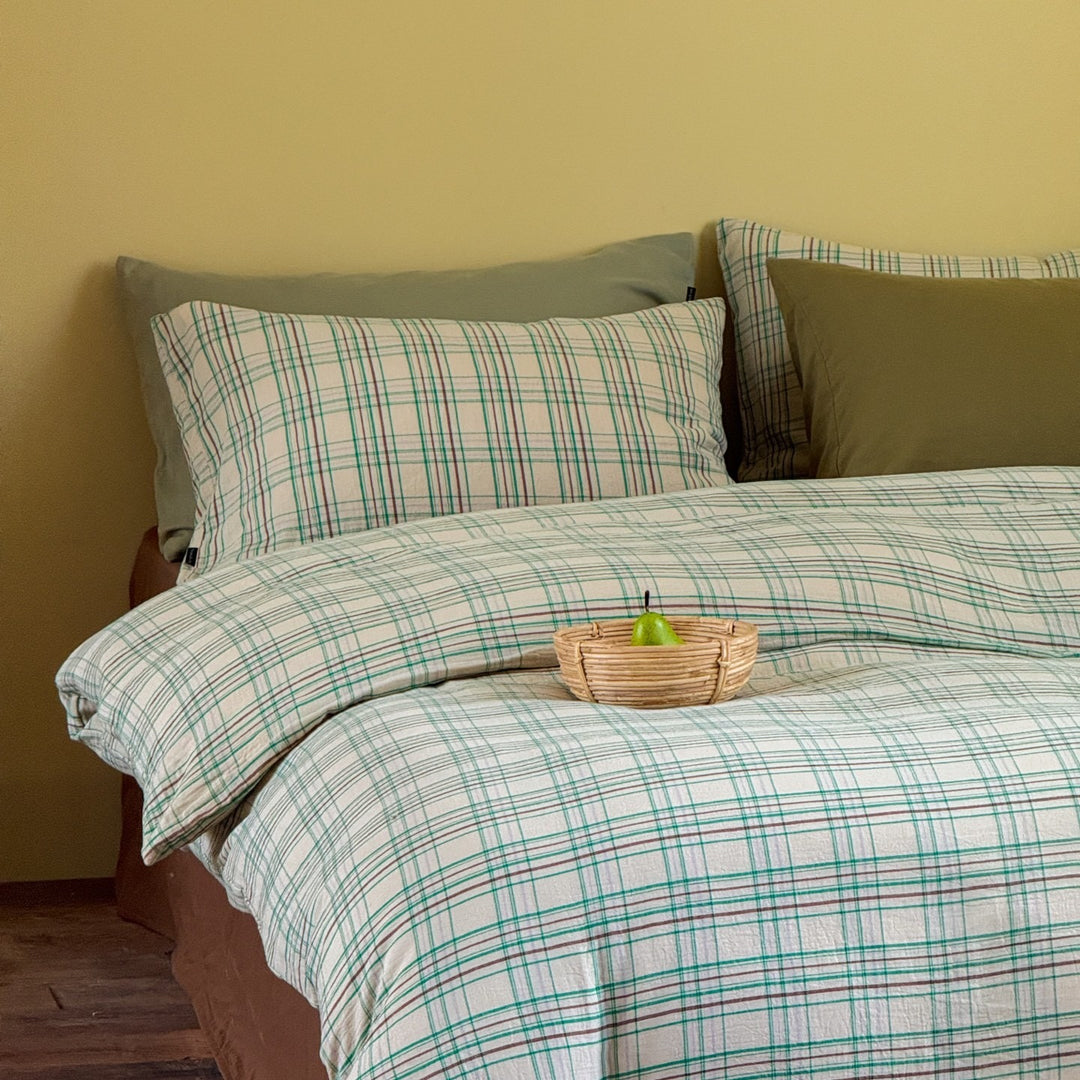 Vivd Tartan Bedding Set