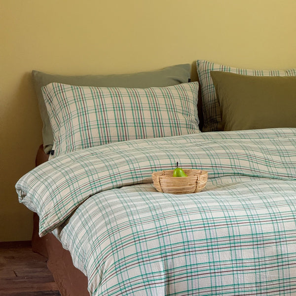 Vivd Tartan Bedding Set