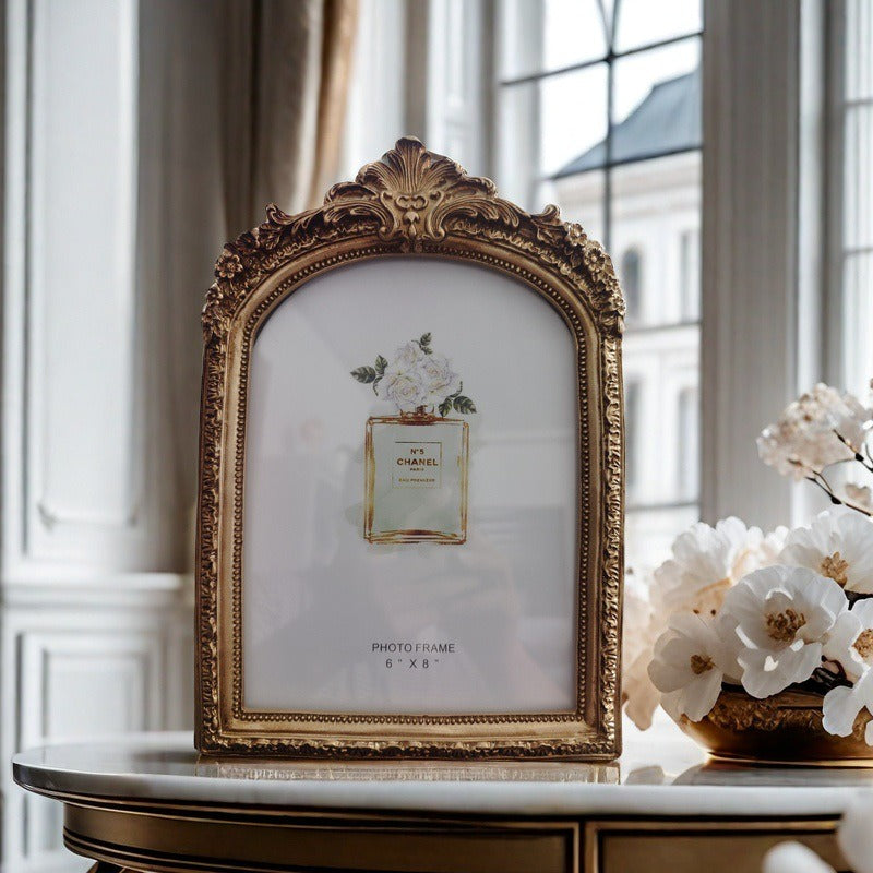 Gold Crown Photo Frame Set