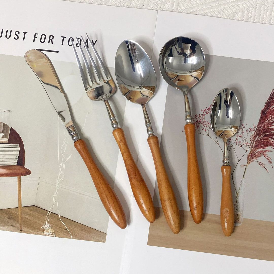 Retro Timber Cutlery