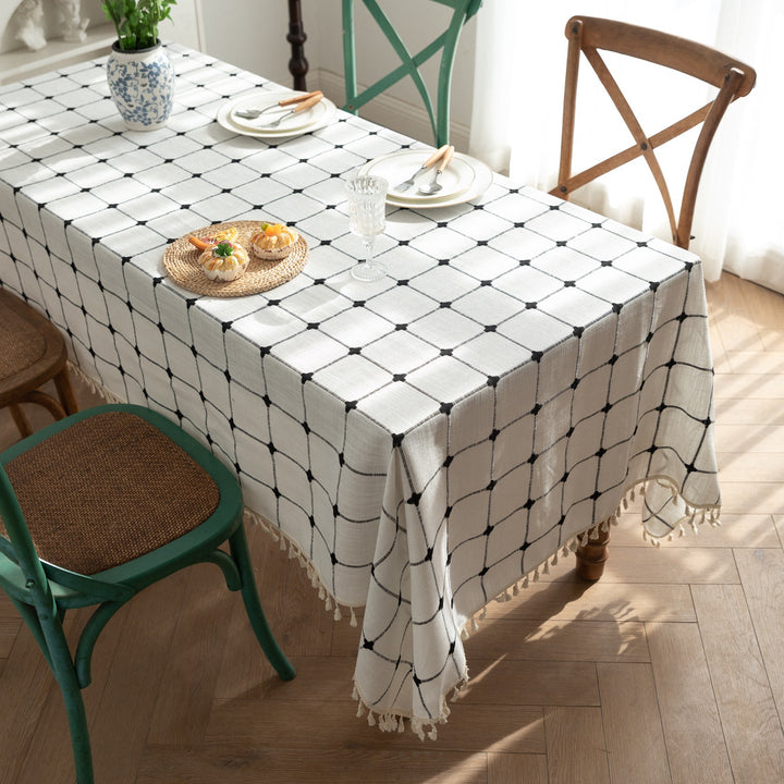 Cottage Grid Tassel Tablecloth