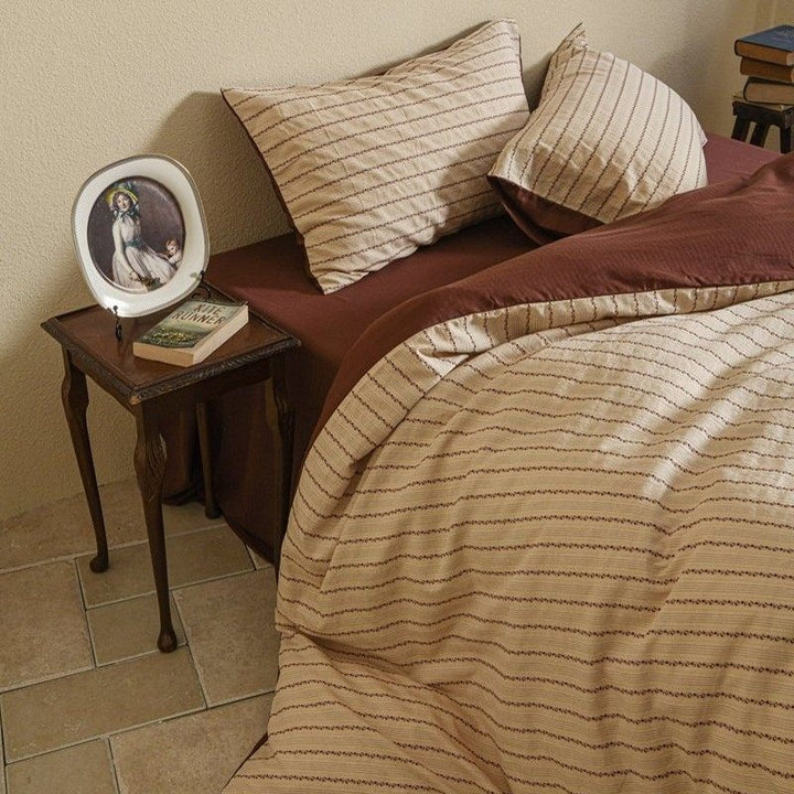 Cosy Farmhouse Stripe Bedding Set