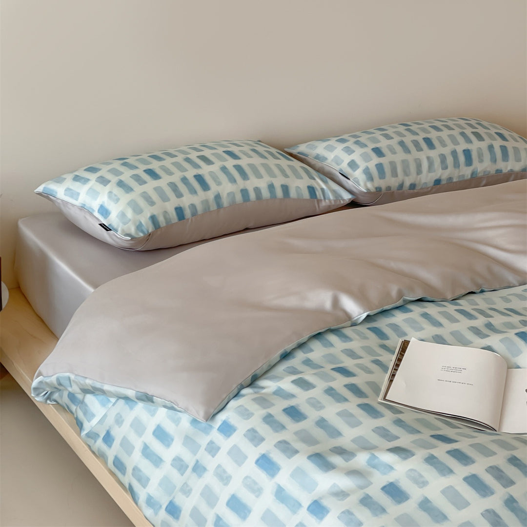 Icy Luster Bedding Set Collection