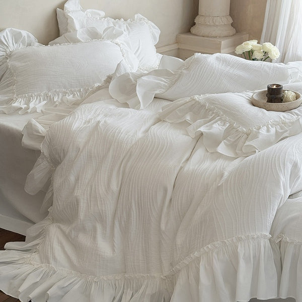 Time Line Bedding Set