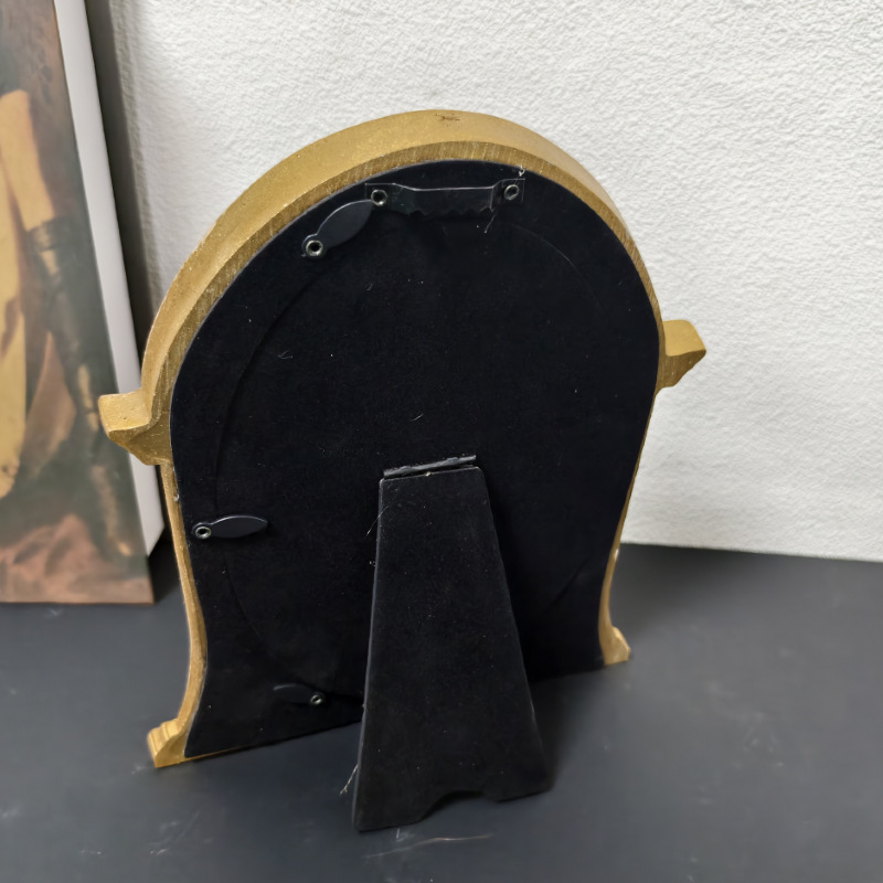 Retro Time Photo Frame