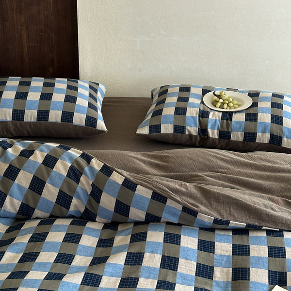 Ocean Grid Bedding Set