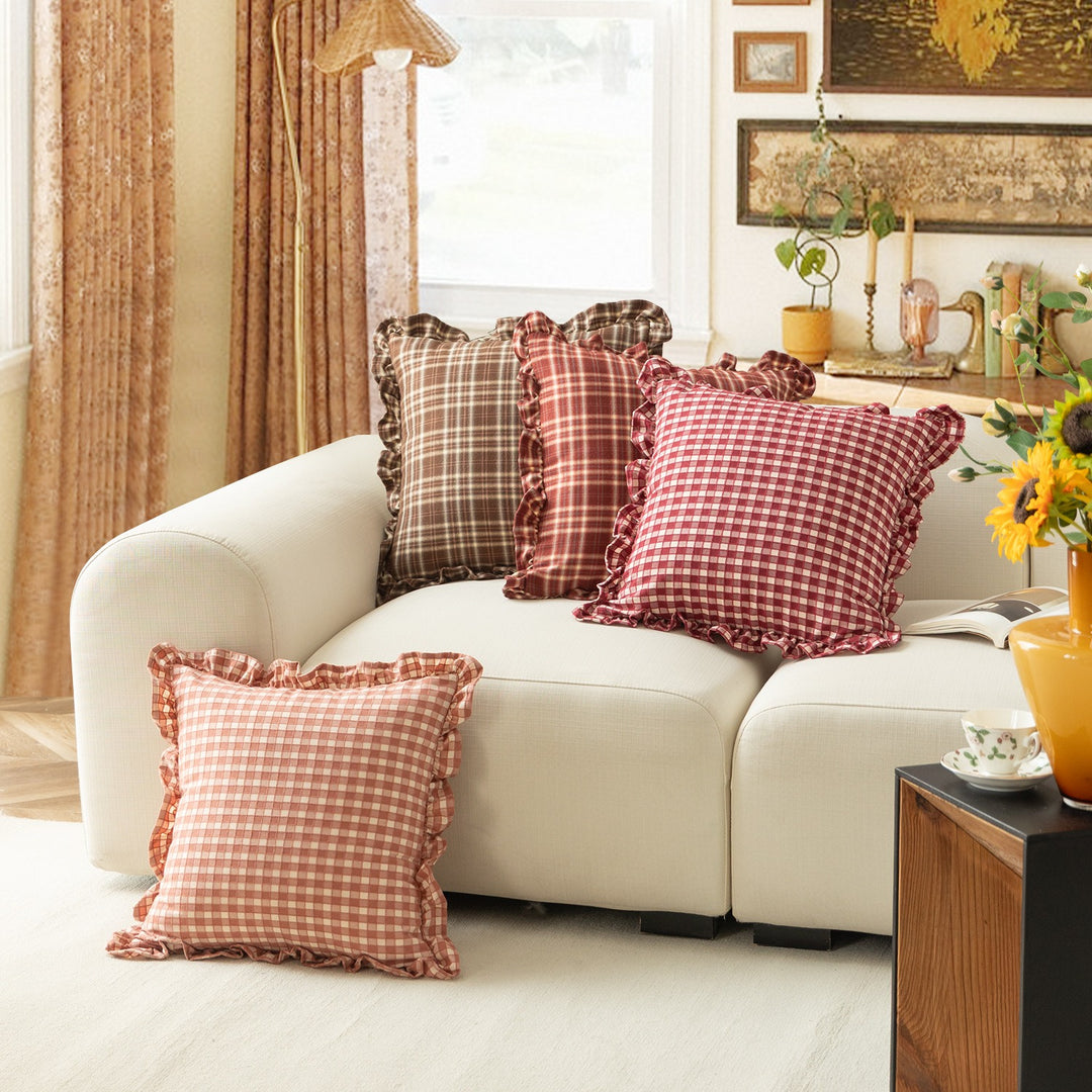 Retro Line Ruffle Cushion