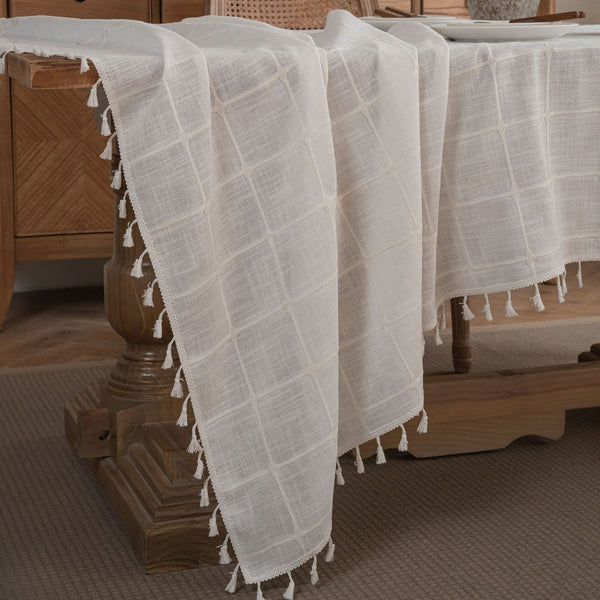Farmhouse Lattice Tablecloth