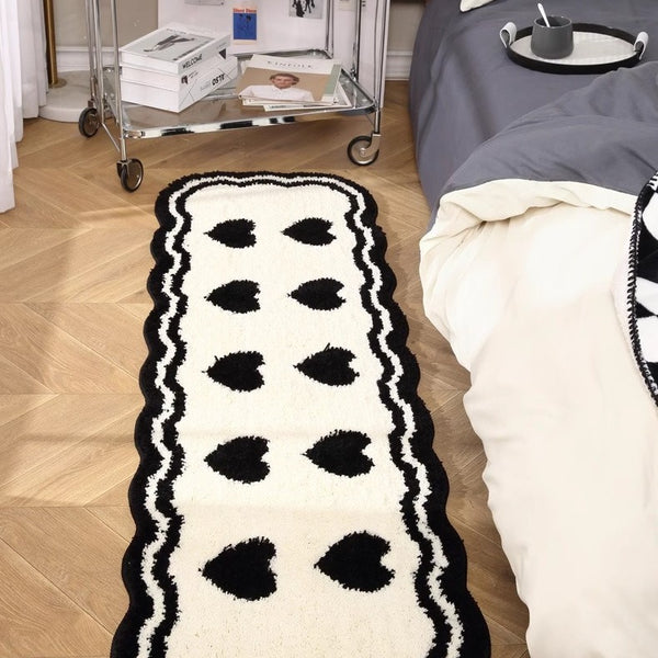 Retro Heart Scalloped Rug
