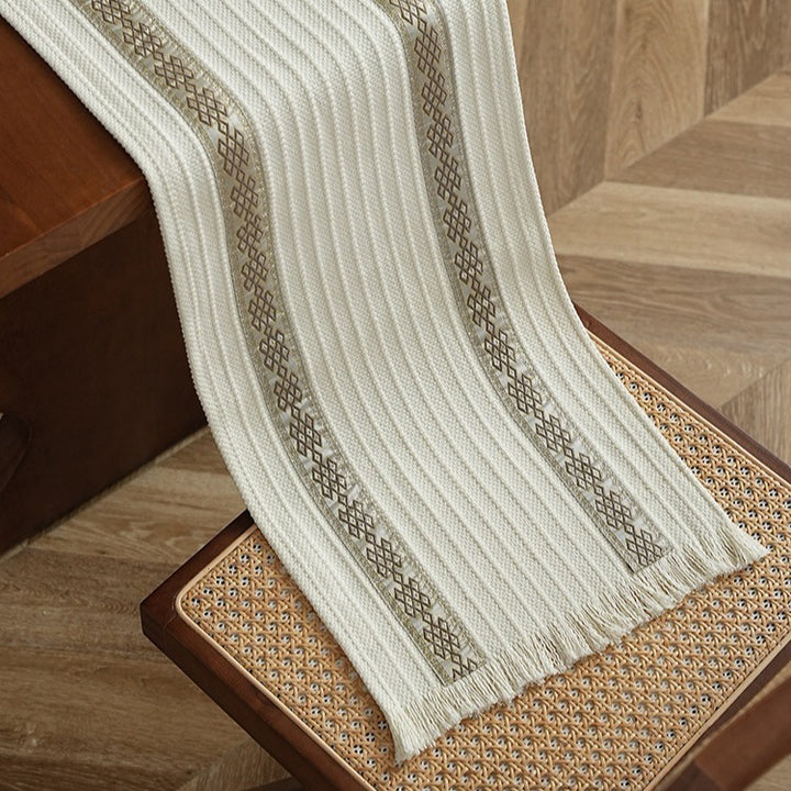 Heritage Diamond Table Runner