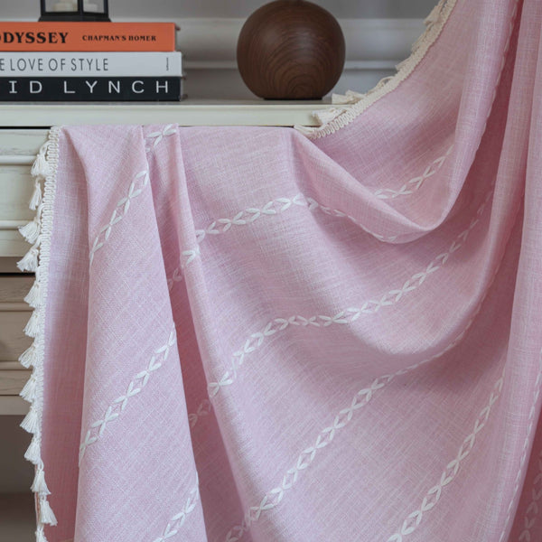 Magic Line Curtain
