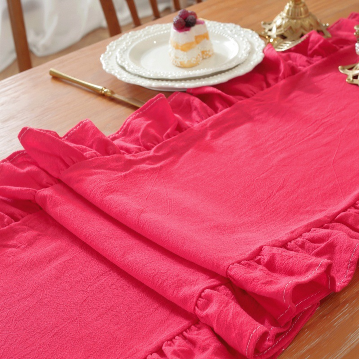 Sweet Ruffle Table Runner