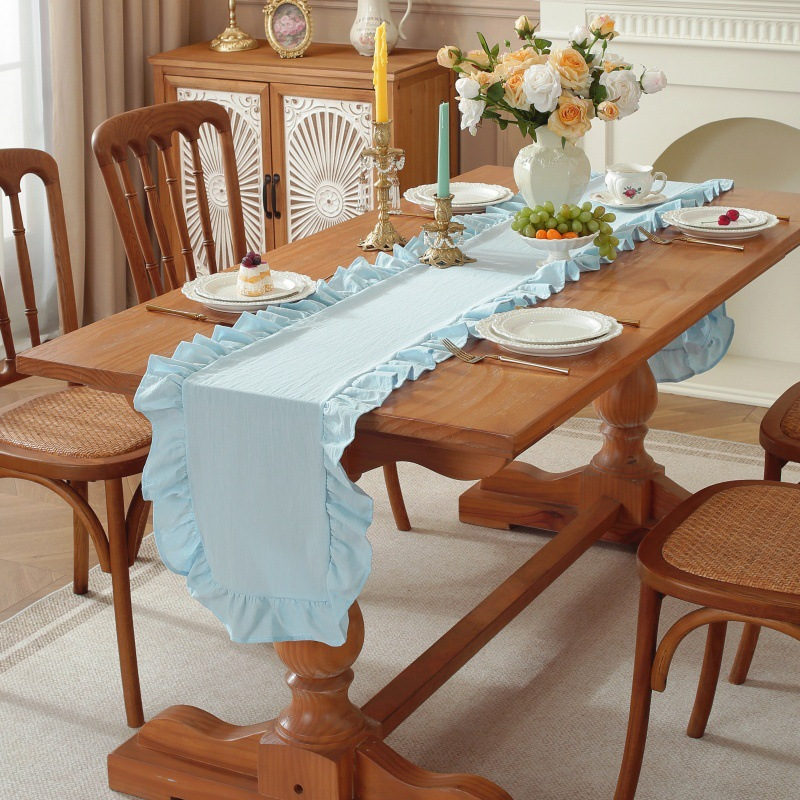 Sweet Ruffle Table Runner