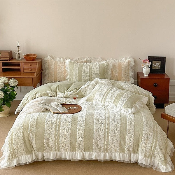 Miss Daisy Bedding Set