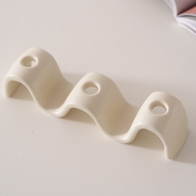 Fun Wavy Toothbrush Holder