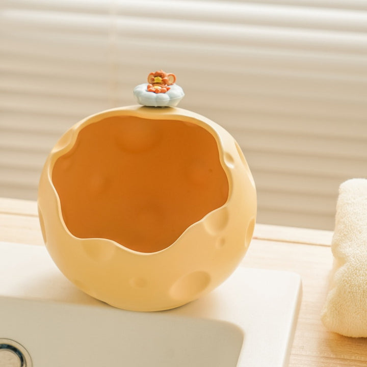 Round Cheese Display