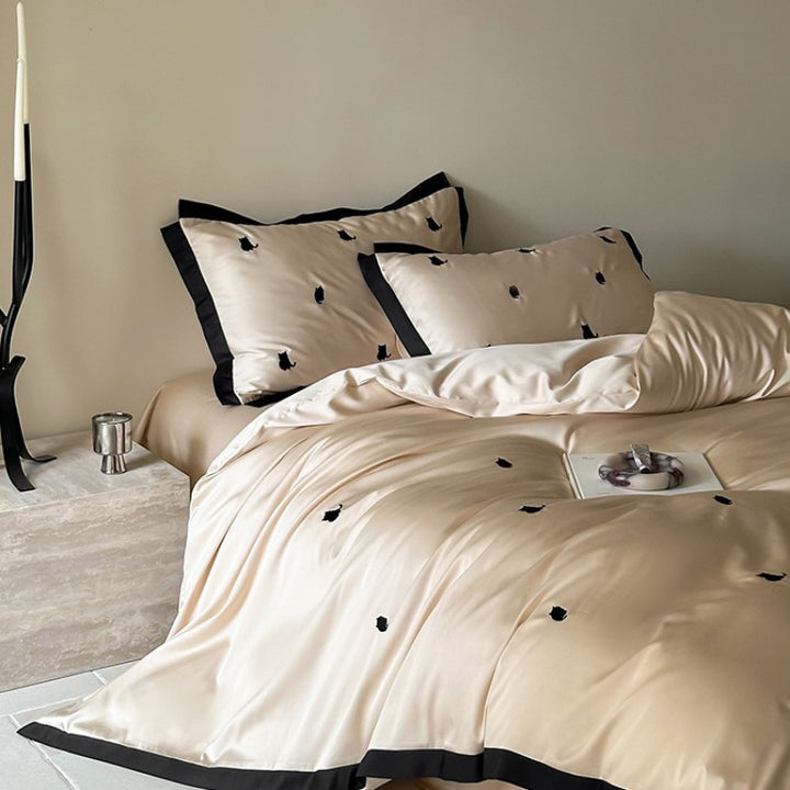 Black Line Bedding Set Collection - Kitty