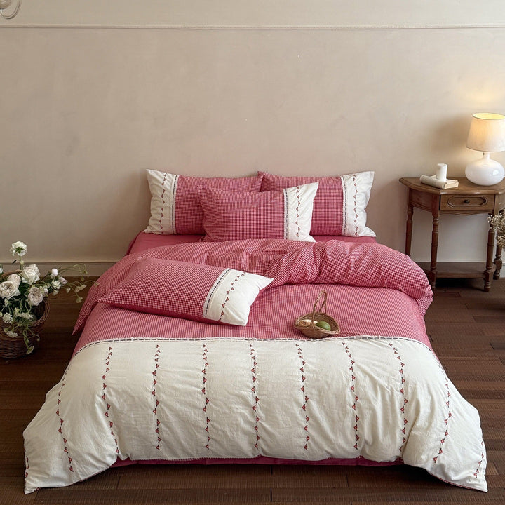 Wild Rose Farmhouse Bedding Set