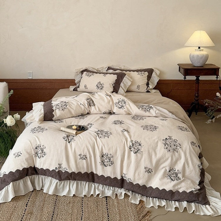 Chocolate Rose Bedding Set