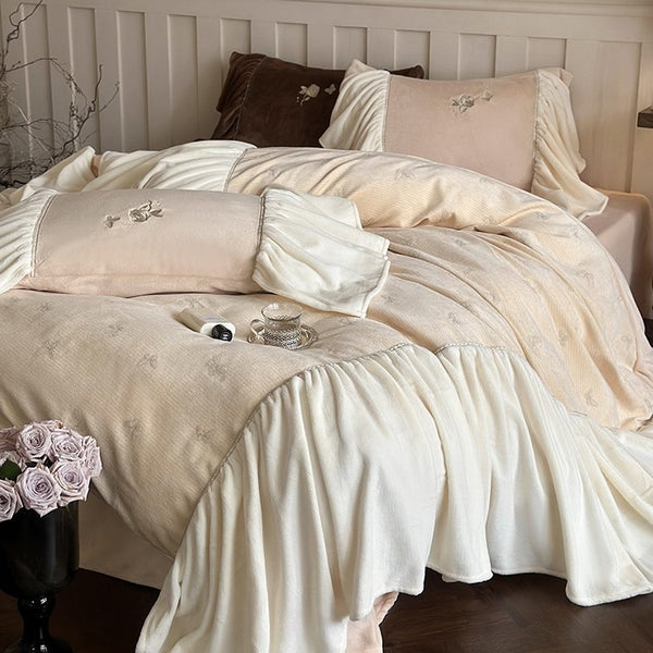 Butterfly Ruffle Plush Bedding Set