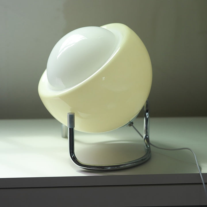 Retro Bauhaus Stye Table Lamp