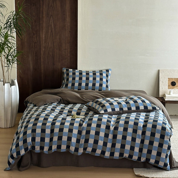 Ocean Grid Bedding Set