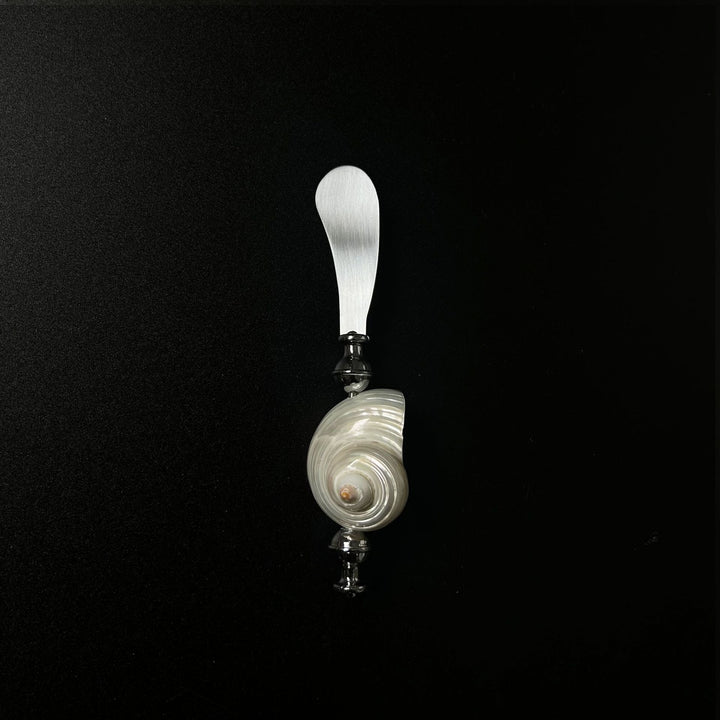 Moonlit White Conch Cutlery Collection