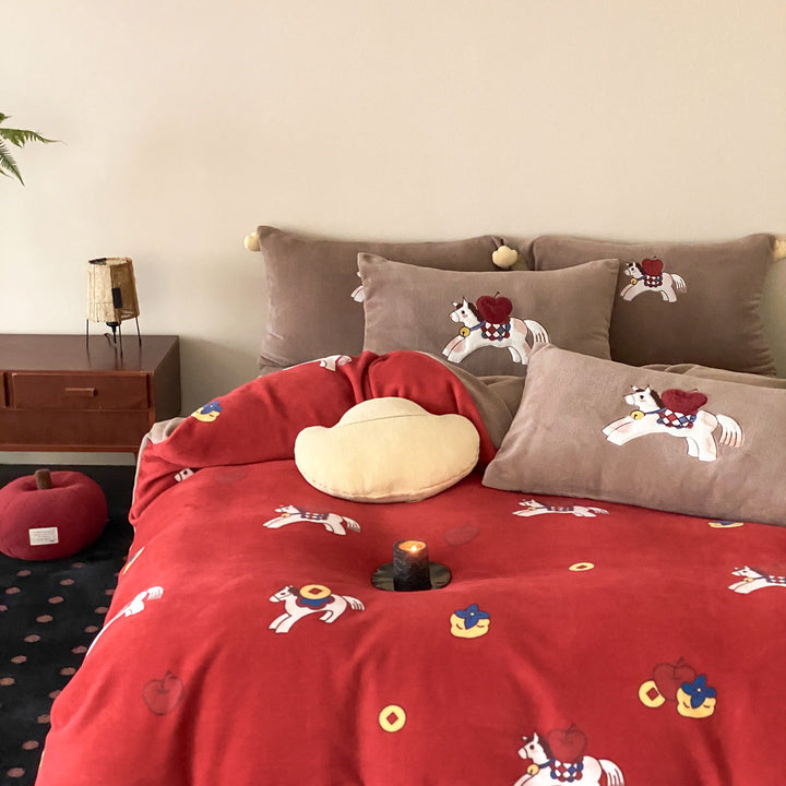 Rich Pony Bedding Set