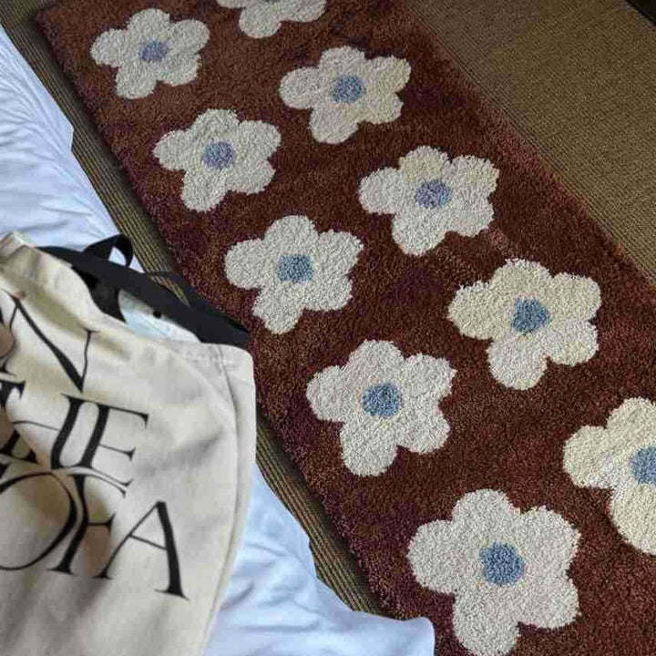 Mocha Daisy Rug