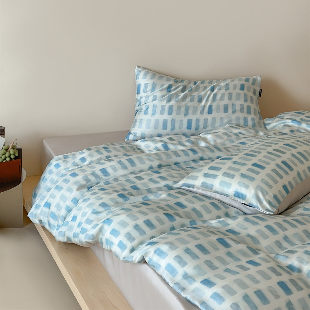 Icy Luster Bedding Set Collection