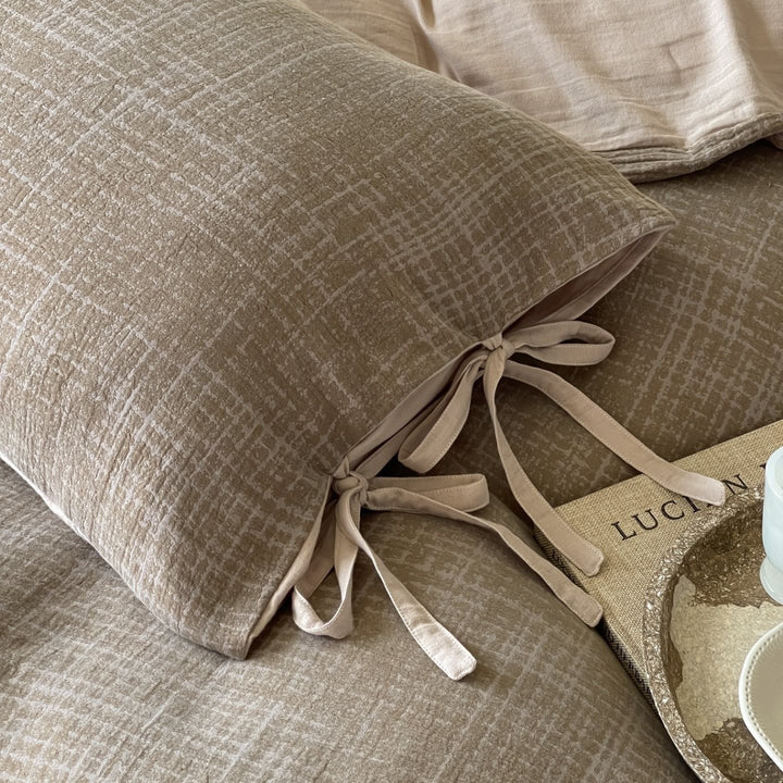 Earth Sketch Bedding Set