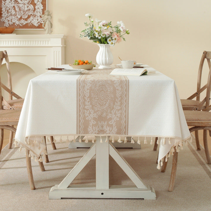 Lila Floral Tablecloth