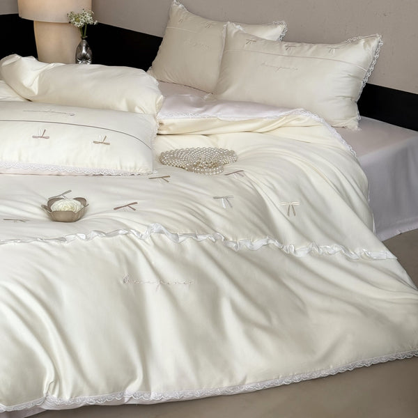 Girl Crush Bedding Set