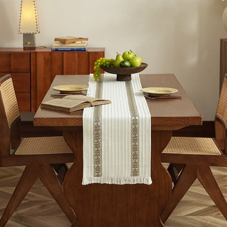 Heritage Diamond Table Runner
