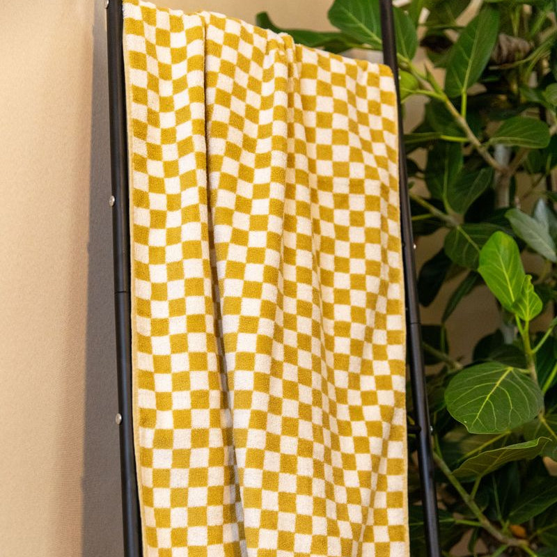 Classic Checkerboard Towel Collection